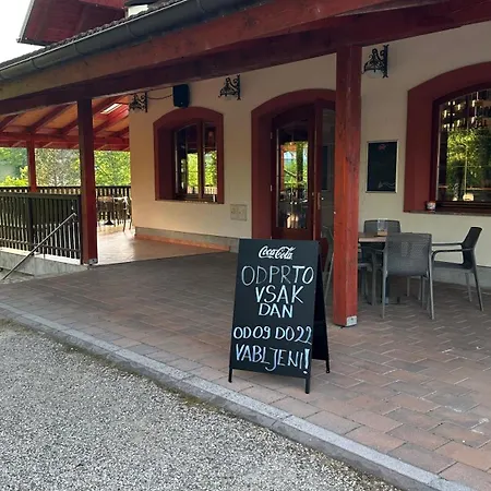 Gostinjska kuća Na Bregu Camp Smlednik Medvode