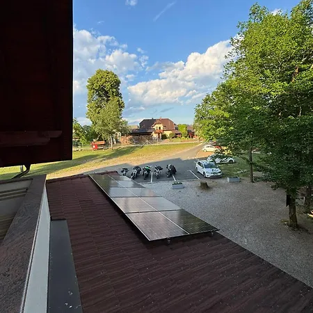 Na Bregu Camp Smlednik Gostinjska kuća