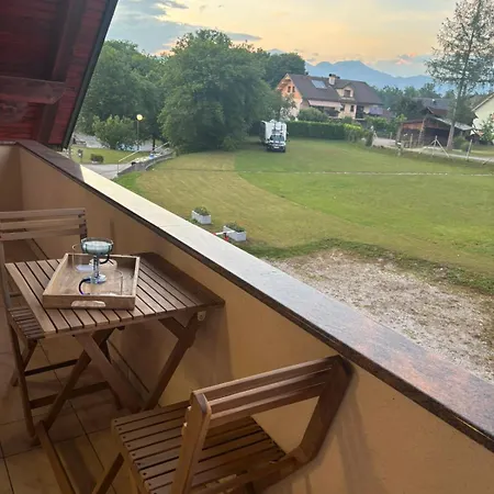 Na Bregu Camp Smlednik Gostinjska kuća